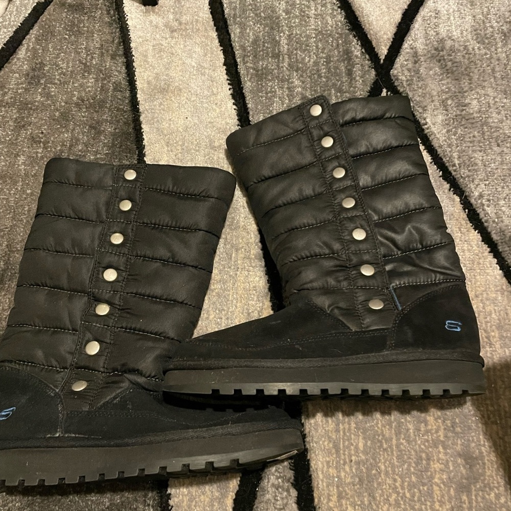 Snow boots